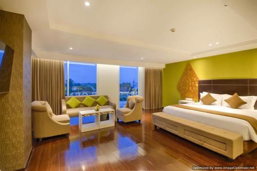 Platinum Adisucipto Hotel & Conference Center in Yogyakarta Platinum Adisucipto Hotel & Conference Center in Yogyakarta