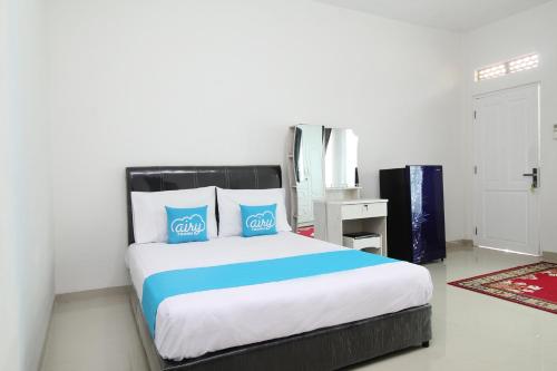 This photo about Airy Eco Syariah Simpang Jam Gajah Mada Puri Casablanca Batam shared on HyHotel.com