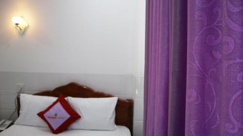 Deluxe Room (2 Adults + 1 Child) image 6
