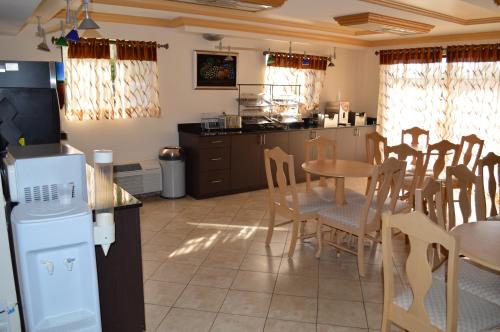 Comida y bebida, Americas Best Value Inn Ft. Myers in Fort Myers City Center Comida y bebida, Americas Best Value Inn Ft. Myers in Fort Myers City Center