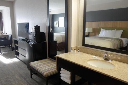 鴿子谷南麗怡酒店 (Country Inn & Suites by Radisson, Pigeon Forge South, TN) in 鴿子谷市中心 鴿子谷南麗怡酒店 (Country Inn & Suites by Radisson, Pigeon Forge South, TN) in 鴿子谷市中心