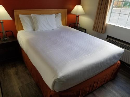 Best Lynnwood Inn in Lynnwood Best Lynnwood Inn in Lynnwood