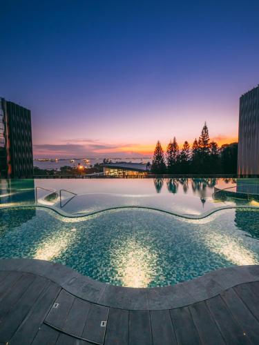 Swimming pool, Village Hotel Sentosa by Far East Hospitality near S.E.A Aquarium Swimming pool, Village Hotel Sentosa by Far East Hospitality near S.E.A Aquarium