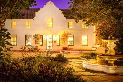 Riverside Boutique Hotel