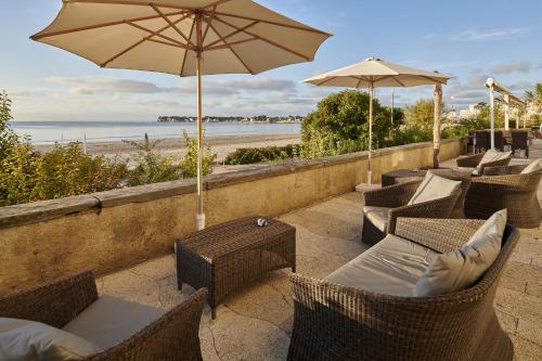 Erkély/terasz, Hotel Vacances Bleues Villa Caroline in La Baule Erkély/terasz, Hotel Vacances Bleues Villa Caroline in La Baule