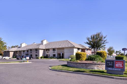 This photo about Red Lion Inn & Suites Modesto shared on HyHotel.com