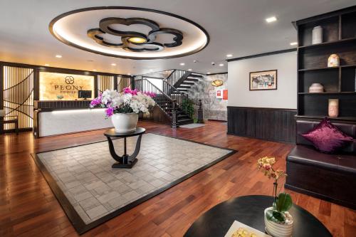 Lobby, Peony Cruise managed by Big Bay Group in Tuan Chau Island Lobby, Peony Cruise managed by Big Bay Group in Tuan Chau Island