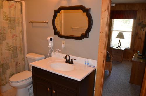 在meiguo.com看到的A Grand View From Above #225 - Two Bedroom Cabin的介绍图片