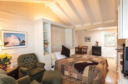 在meiguo.com看到的Pine Acres Lodge的介绍图片