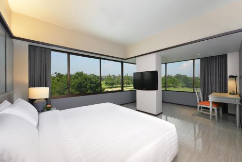 Tinidee Hotel Bangkok Golf Club in Rangsit Tinidee Hotel Bangkok Golf Club in Rangsit