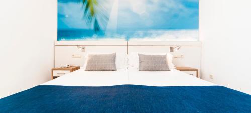 This photo about Globales Santa Lucia shared on HyHotel.com