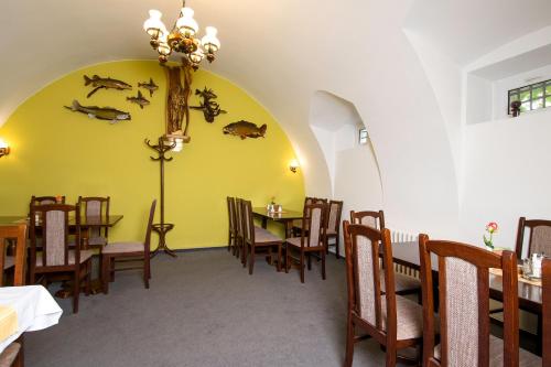 Restaurante, Rodinny hotel Myslivna in Trebon Restaurante, Rodinny hotel Myslivna in Trebon