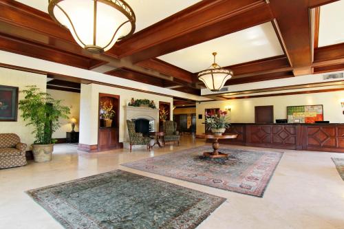 Вход, Bay Landing Hotel in Сан-Франциско (Калифорния) Вход, Bay Landing Hotel in Сан-Франциско (Калифорния)