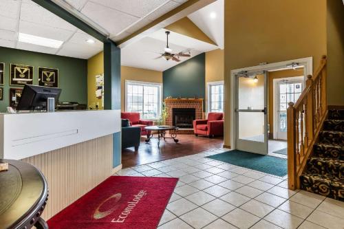大堂, 伊克諾套房旅館 (Econo Lodge Inn & Suites) in 迪生 (TN) 大堂, 伊克諾套房旅館 (Econo Lodge Inn & Suites) in 迪生 (TN)
