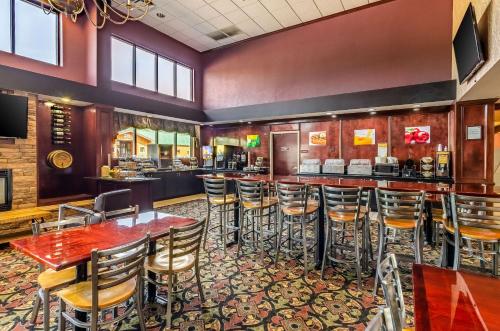 餐飲選擇, 凱藝套房酒店 (Quality Inn & Suites) in 弗吉尼亞州阿賓登 (VA) 餐飲選擇, 凱藝套房酒店 (Quality Inn & Suites) in 弗吉尼亞州阿賓登 (VA)