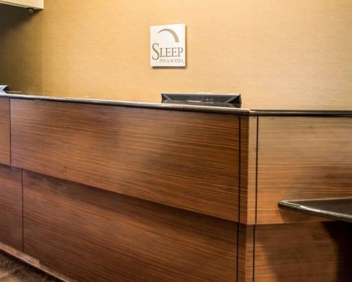 Előcsarnok, Sleep Inn & Suites Stony Creek - Petersburg South in Stony creek (Virginia) Előcsarnok, Sleep Inn & Suites Stony Creek - Petersburg South in Stony creek (Virginia)