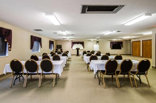 Meeting room / ballrooms, Quality Inn in Summersville (WV) Meeting room / ballrooms, Quality Inn in Summersville (WV)