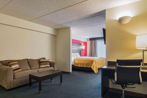 Létesítmények, Quality Suites Atlanta Airport East in Forest Park Létesítmények, Quality Suites Atlanta Airport East in Forest Park