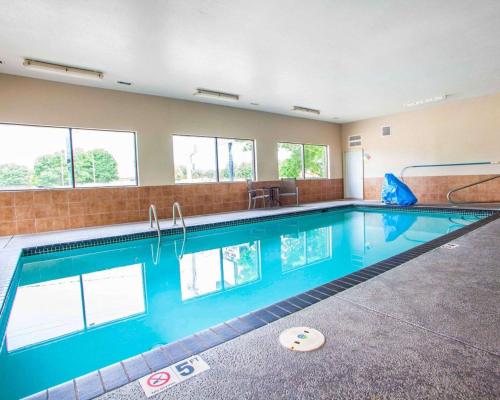 Удобства, Quality Inn & Suites Ankeny-Des Moines in Анкени (Айова) Удобства, Quality Inn & Suites Ankeny-Des Moines in Анкени (Айова)