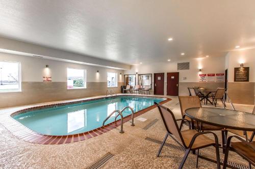 Зручності, Comfort Suites in Меттун (Іллінойс) Зручності, Comfort Suites in Меттун (Іллінойс)