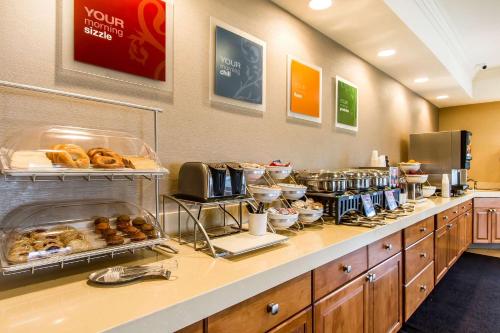 Comida y bebida, Comfort Suites in Mattoon Comida y bebida, Comfort Suites in Mattoon
