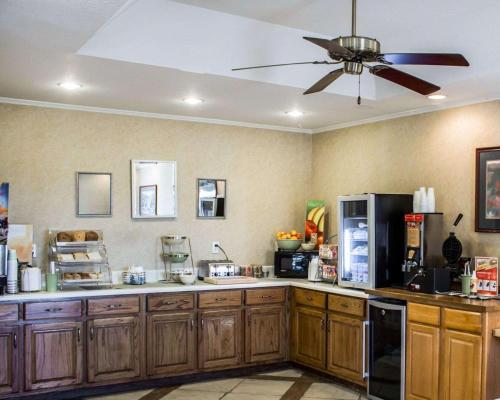 Food and beverages, Quality Inn Goldsboro in Goldsboro (NC) Food and beverages, Quality Inn Goldsboro in Goldsboro (NC)