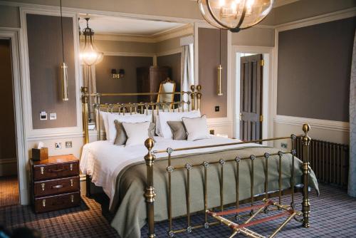 This photo about Cornhill Castle shared on HyHotel.com