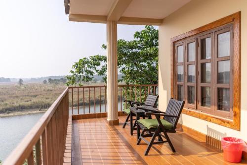 Jungle Wildlife Camp in Chitwan Jungle Wildlife Camp in Chitwan