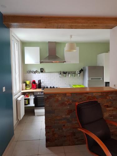 Kitchen, maison a 300 metres de la mer in Yport Kitchen, maison a 300 metres de la mer in Yport