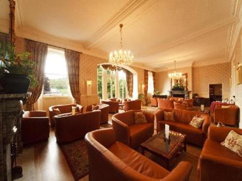 Bar/salonek, Best Western Limpley Stoke Hotel in Midford Bar/salonek, Best Western Limpley Stoke Hotel in Midford