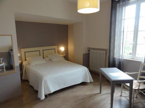 This photo about Les Echevins shared on HyHotel.com