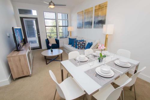 在meiguo.com看到的NUOVO - Downtown Orlando的介绍图片