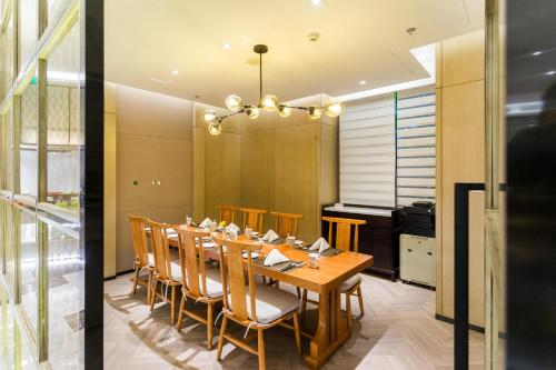 مطعم, فندق جراند ميتروبارك هانجزهو (Grand Metropark Hotel Hangzhou) in هانجتشو مطعم, فندق جراند ميتروبارك هانجزهو (Grand Metropark Hotel Hangzhou) in هانجتشو