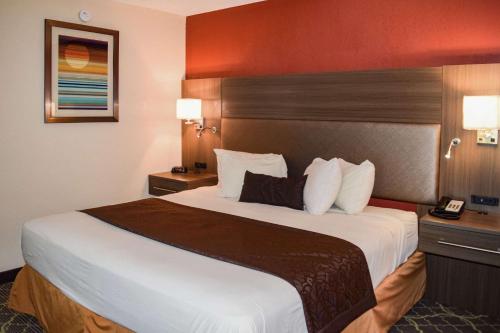 This photo about American Inn & Suites West Memphis shared on HyHotel.com