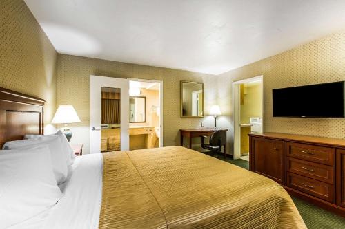Instalaciones, Quality Inn Near China Lake Naval Station in Ridgecrest Instalaciones, Quality Inn Near China Lake Naval Station in Ridgecrest