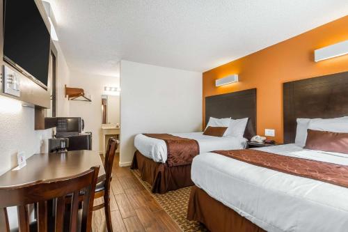 Rodeway Inn Wine Country in Rohnert Park Rodeway Inn Wine Country in Rohnert Park