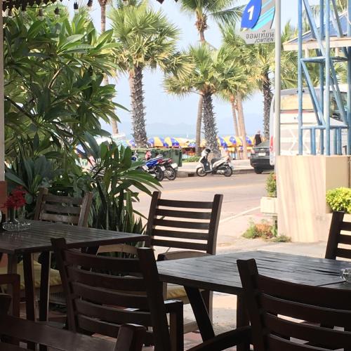 This photo about Sunlight Hotel shared on HyHotel.com