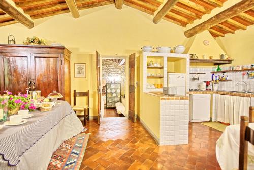 Villa Elisa by PosarelliVillas in Le Contesse Villa Elisa by PosarelliVillas in Le Contesse