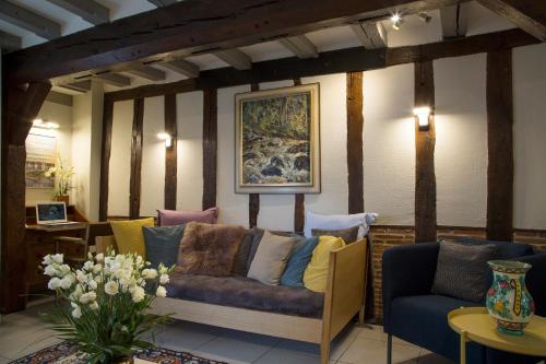 공용 라운지/TV 시청 구역, Logis Hôtel Chaptal, Amboise (Logis Hotel Chaptal, Amboise) in 앙부아즈 공용 라운지/TV 시청 구역, Logis Hôtel Chaptal, Amboise (Logis Hotel Chaptal, Amboise) in 앙부아즈
