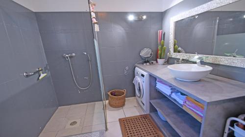 This photo about Domaine des Figuieres shared on HyHotel.com