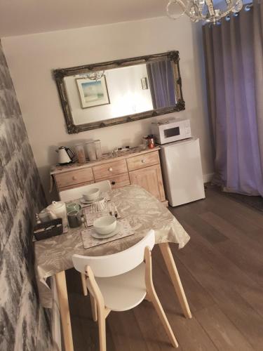 Goshens Farm B&B in Newport North Goshens Farm B&B in Newport North