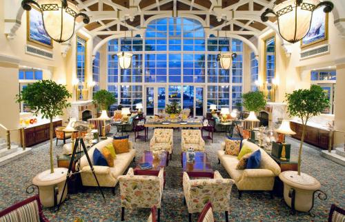 حانة/استراحة, فندق تابل باي (The Table Bay Hotel) in كيب تاون حانة/استراحة, فندق تابل باي (The Table Bay Hotel) in كيب تاون