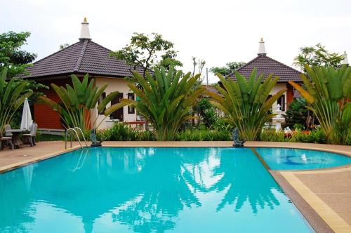 This photo about Nongkhai Resort shared on HyHotel.com