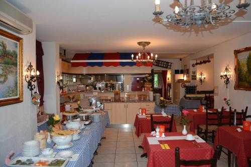 Ресторан, Hotel Dischma-NEW in Лугано Ресторан, Hotel Dischma-NEW in Лугано