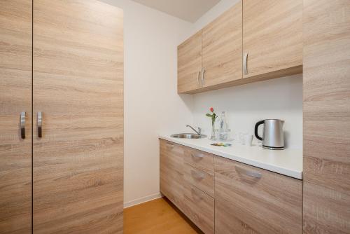 Kitchen, Hotel City Green Berlin in Airport Berlin-Schonefeld Kitchen, Hotel City Green Berlin in Airport Berlin-Schonefeld