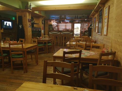 Restaurant, Horsky apartman 212 - Cihlarka in Cerny Dul Restaurant, Horsky apartman 212 - Cihlarka in Cerny Dul