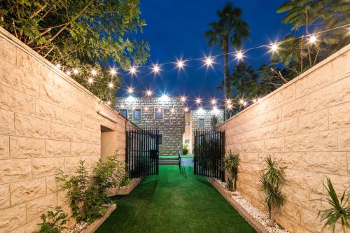 Entrance, Hotel La Finca - Luxury Suites Hotel in Beer Sheva Entrance, Hotel La Finca - Luxury Suites Hotel in Beer Sheva