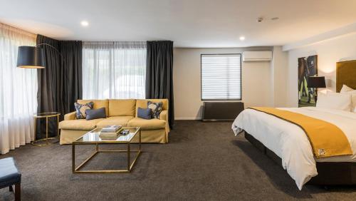 This photo about Hotel Montreal shared on HyHotel.com