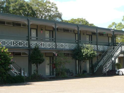 Entrance, Hermitage Motel in Muswellbrook Entrance, Hermitage Motel in Muswellbrook