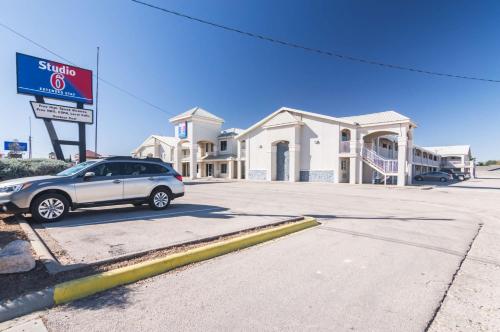 在meiguo.com看到的Studio 6 Odessa的介绍图片